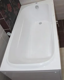 Azura Home Design Baignoire à porte EULALIE - 150cm