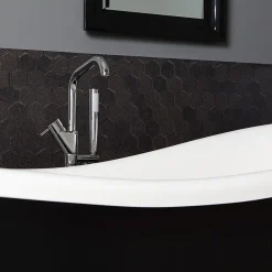 Baignoire Îlot|Kiamami Valentina Baignoire Classique Noire Et Blanche Avec Pieds Argentés Romantica
