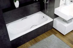 Baignoire Droite|Besco Baignoire rectangulaire - 140 x 70 cm - avec Habillage Polystyrène - Pieds - Poignées - Vidage Chrome - ARIA PLUS