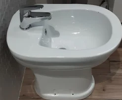Goman Srl Bidet surélevé céramique ALTO 3 - Blanc - Hauteur 50 cm - Profondeur : 51 cm - Largeur : 37,5 cm