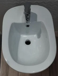 Goman Srl Bidet surélevé céramique ALTO 3 - Blanc - Hauteur 50 cm - Profondeur : 51 cm - Largeur : 37,5 cm