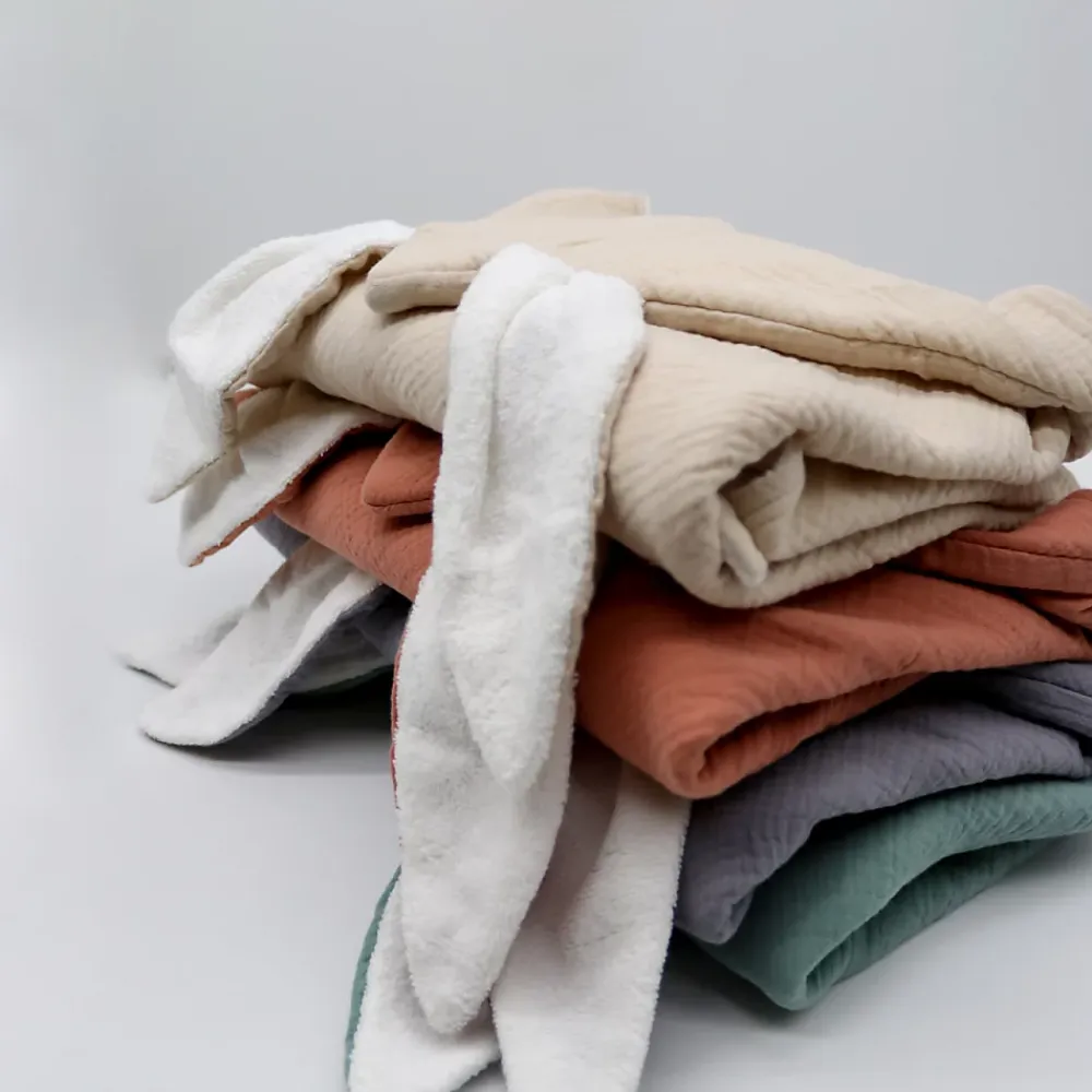 Serviette De Bain|Monsieur Bébé Cape, sortie de bain pour bébé intérieur 100 % coton - 100 x 100 cm - Lapin - Moutarde -