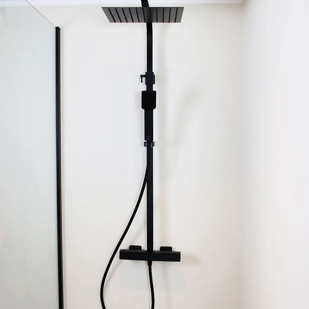 Essebagno Colonne de douche noire avec thermostatique 300 Quartos