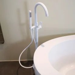 Essebagno Colonne de sol mécanique blanc mat pour baignoire ilot Charme II