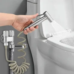 ProximaX Douchette de bidet pour toilettes, 1-en-2 sorties, double commande, robinet et tuyau, animaux et nettoyage salle de bain, Argent