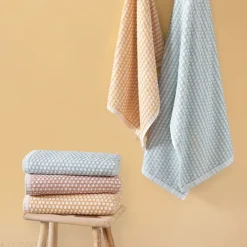 Linnea Drap de bain 100x150 cm pur coton motifs quadrillés collection GLOW marron