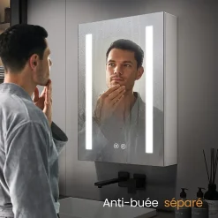 EMKE Meuble de Salle de Bain avec Miroir, Porte Soft-Close, LED Réglable, Prise USB, Anti-Buée, Charnière Gauche