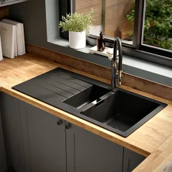 GoodHome Evier à encastrer en composite quartz noir 1,5 bacs et égouttoir l. 50 x H. 30,4 x P. 19,7 cm Torla