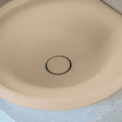 Poalgi Lavabo semi-encastré résine Wraitom 64x14,5x42 cm beige albero série DAL