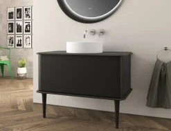 Baden Meuble sous-vasque à suspendre l.95 cm avec plan de toilette, vasque à poser et pieds H.29 cm, noir mat, Idra