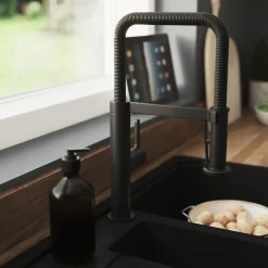 GoodHome Mitigeur de cuisine avec douchette noir mat Kamut