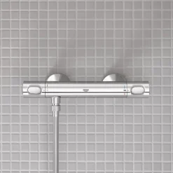 Grohe Mitigeur douche thermostatique Quickfix Precision Flow + nettoyant GrohClean