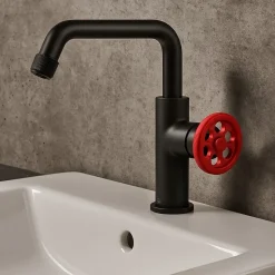 Essebagno Mitigeur lavabo bas noir et manette rouge Indus