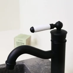 Robinet Lavabo Et Vasque|Essebagno Mitigeur lavabo bas noir Leeds