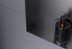 Bernstein Niche murale douche acier inox + Spot LED, étagère douche encastrable NT303010X - 30x30x10cm (HxLxP) - Gun métal, 1x Spot Chrome