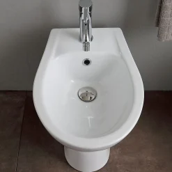 Wc À Poser|Kiamami Valentina Paire De Sanitaires Au Sol Wc Et Bidet En Céramique Blanche - Cipro