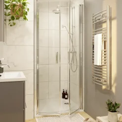 GoodHome Porte de douche battante l.80 x H.195 cm, verre transparent, profilés alu chrome, Ledava