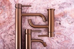 Rea Robinet de lavabo Lungo brushed copper low