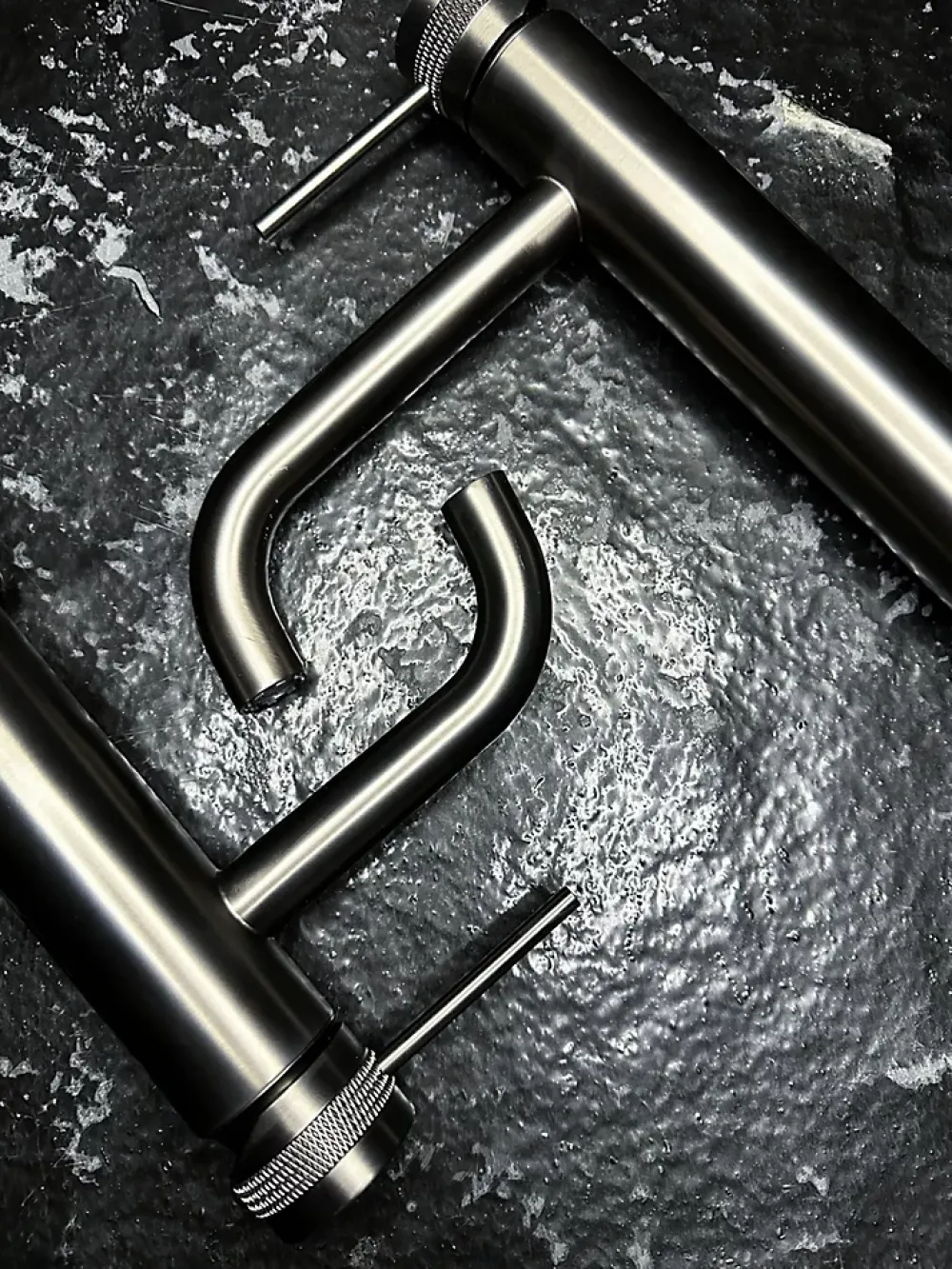 Rea Robinet De Lavabo Lungo Grip High Titanium