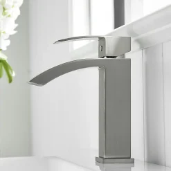 Saniverre Robinet mitigeur bec cascade LERIO chrome brossé -
