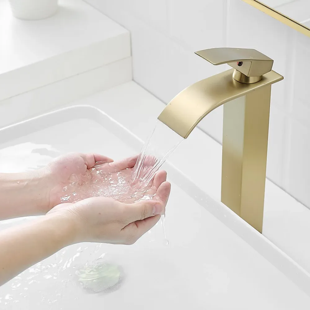 Saniverre Robinet mitigeur haut TIBRE XL bec cascade or brossé -