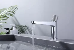 Robinet Lave-Mains|Bernstein Robinet pour lavabo vasque et évier design en laiton peu bruyant et avec aérateur économie d'eau - H. 16,3cm - Chrome