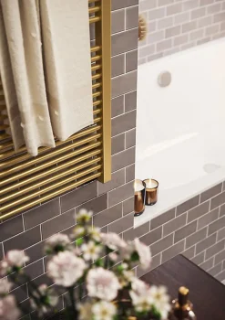 Matisere Sèche-serviette eau chaude doré de 1335mm de haut et 530mm de large - 715 Watt - MIK1335/530SXBRA