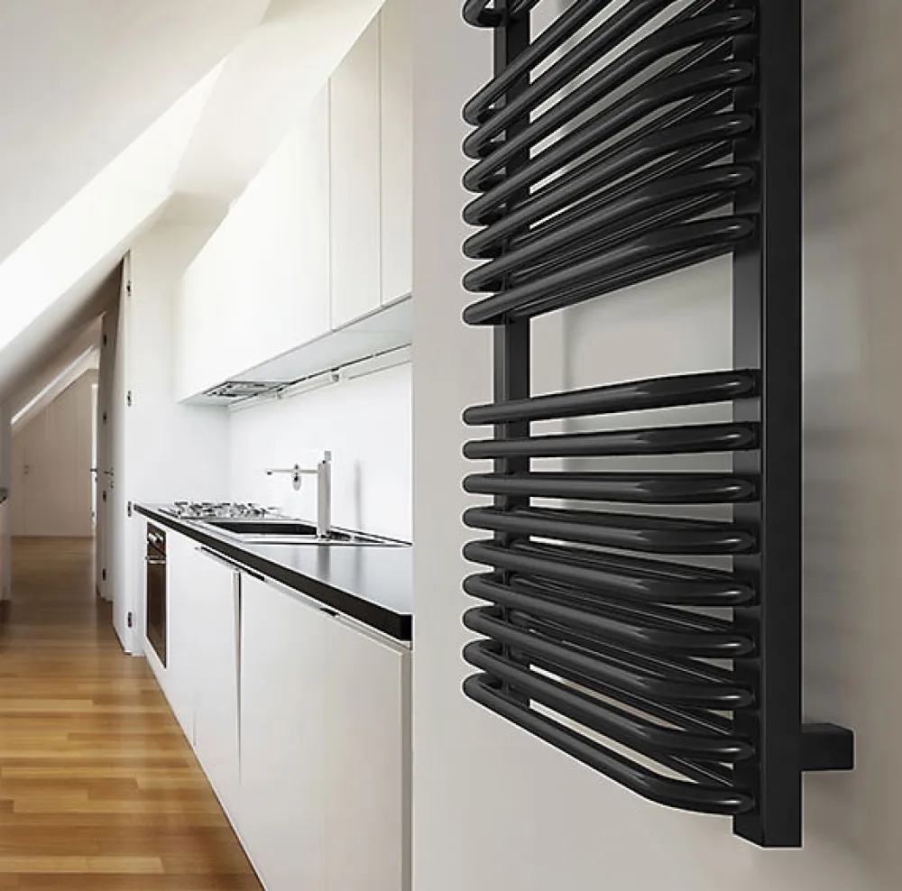 Matisere Sèche-serviette électrique noir de 820mm de haut et 640mm de large - 800 Watt - TYT820/640E8NBLO