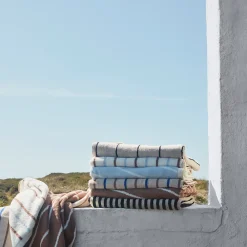 OYOY Living Serviette bleu en coton organique H60x40cm