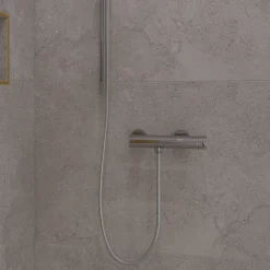 Swiss Aqua Technologies Aurum mitigeur de douche mural 150 mm à levier sans set de douche, chrome brillant (SATBAUR268CR)